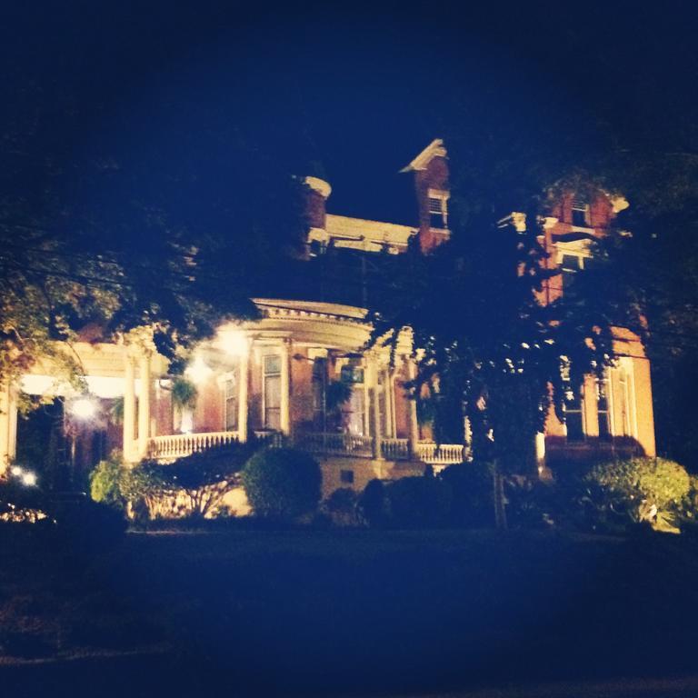 Burke Mansion Bed & Breakfast Macon Exterior foto